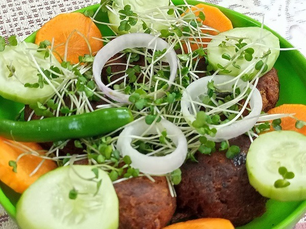 Eating microgreens for heathy lifestyle
